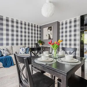 Center Twarda 62a Apartament